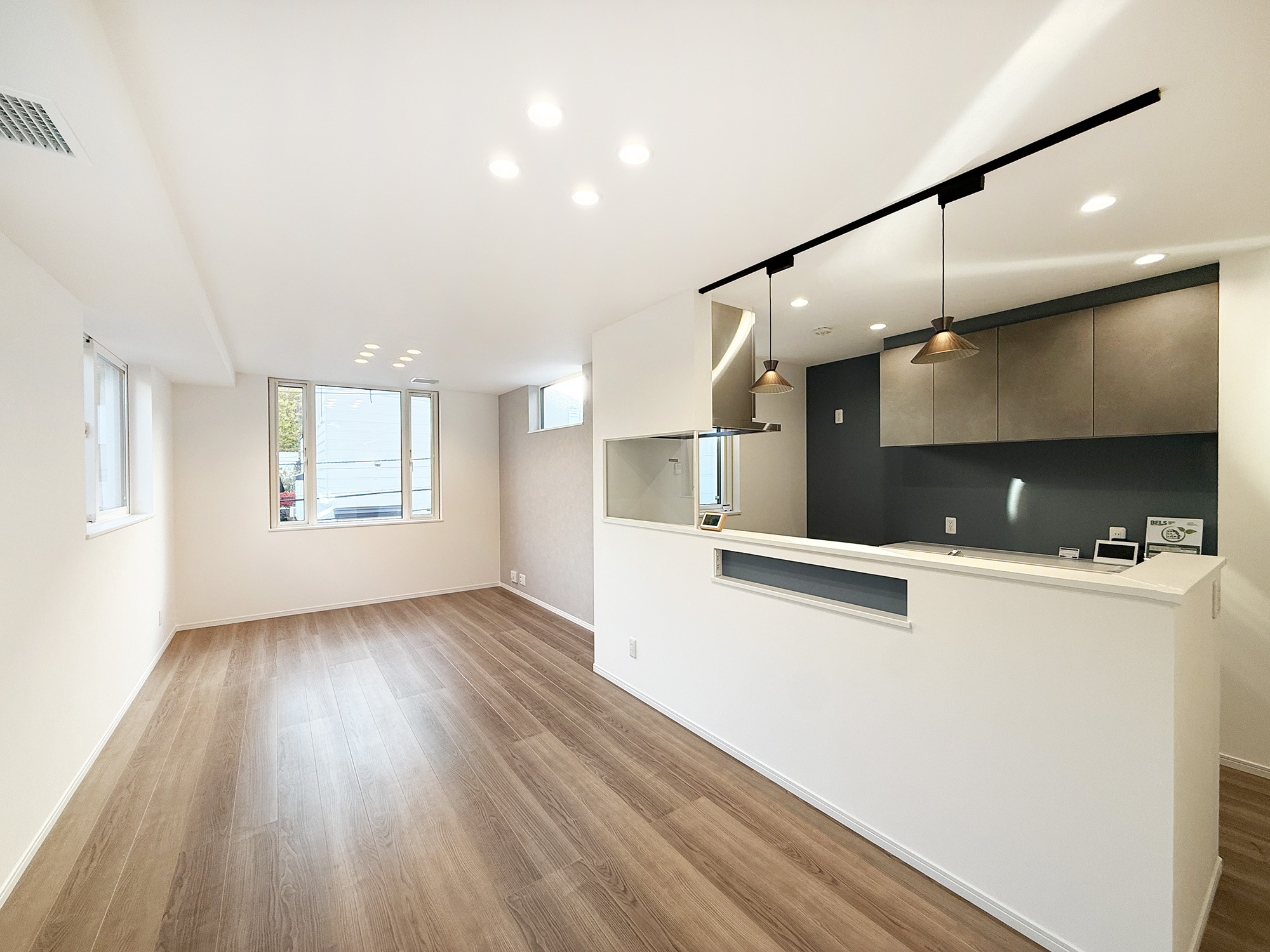 リビングダイニング