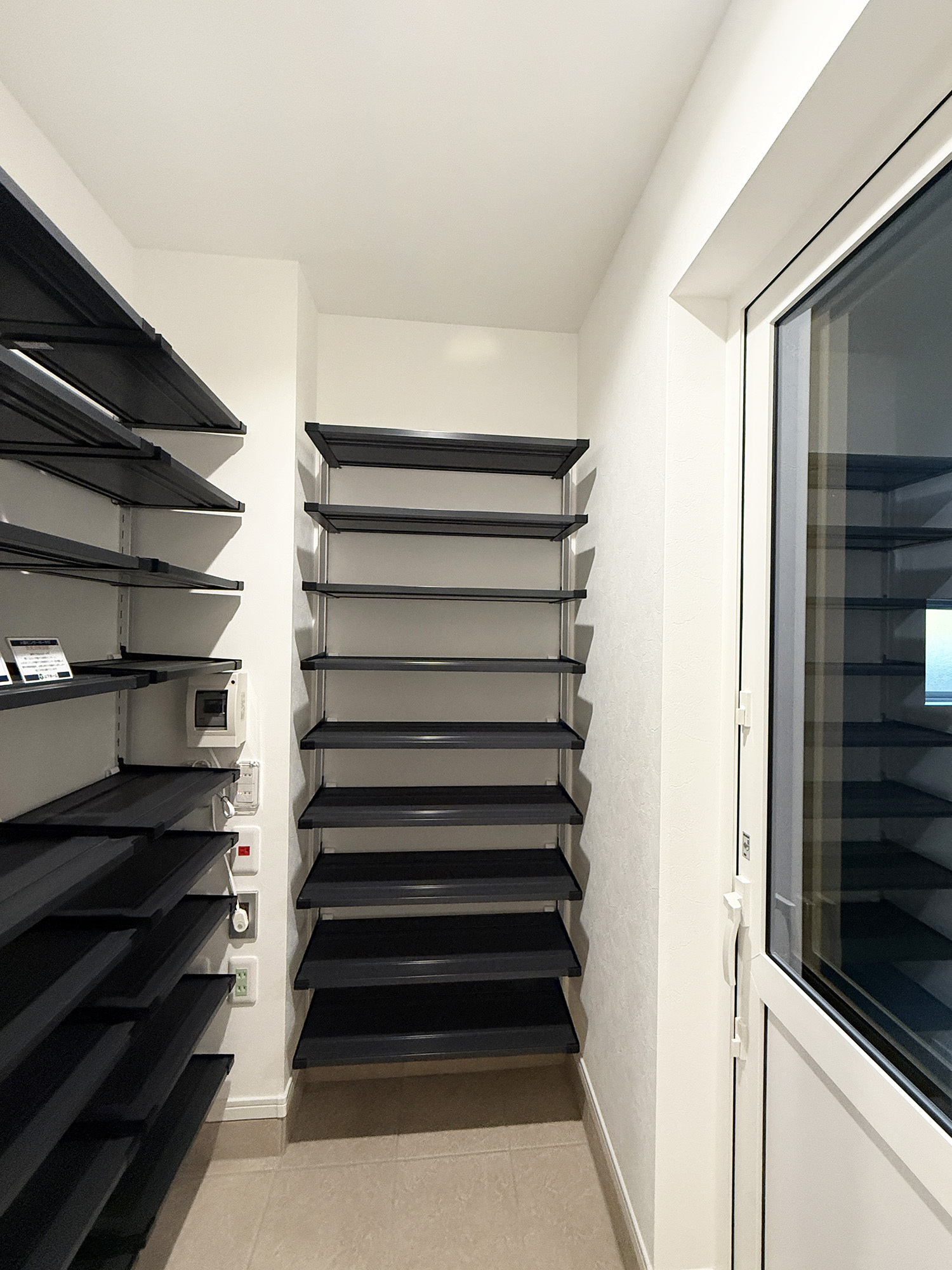 シューズクローク