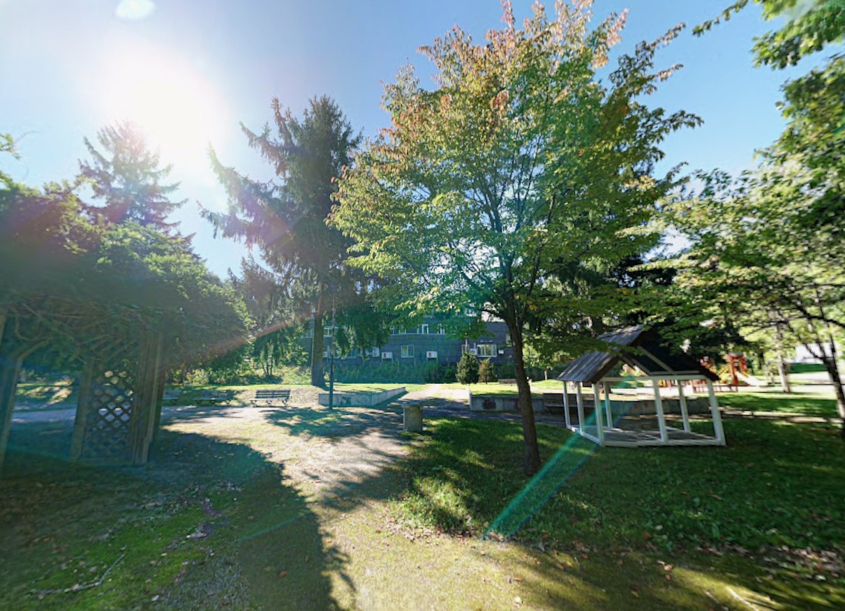 藤野東公園まで500ｍ