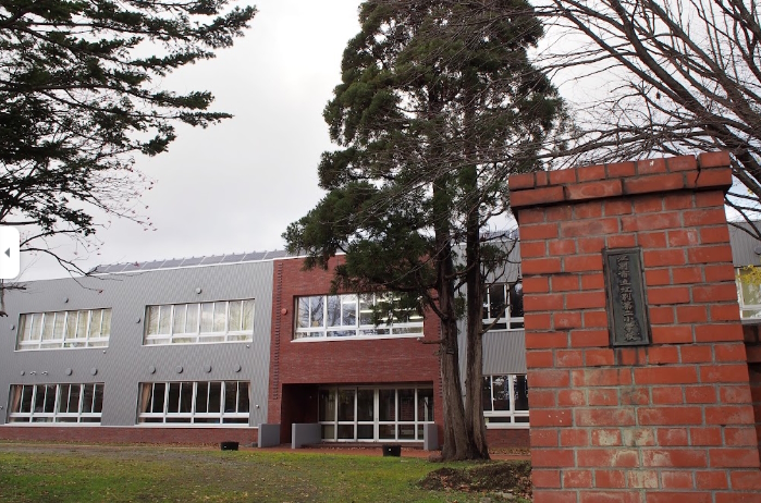 江別第二小学校まで1000m