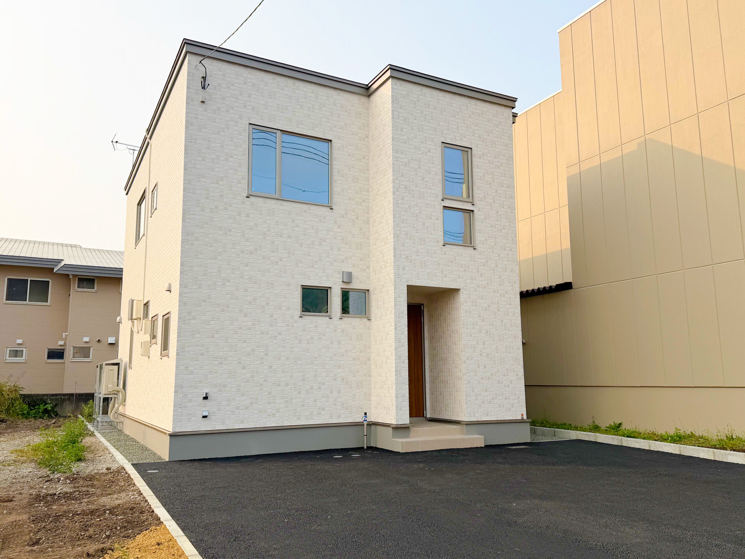 GRACE HOME 石山2-5 B棟