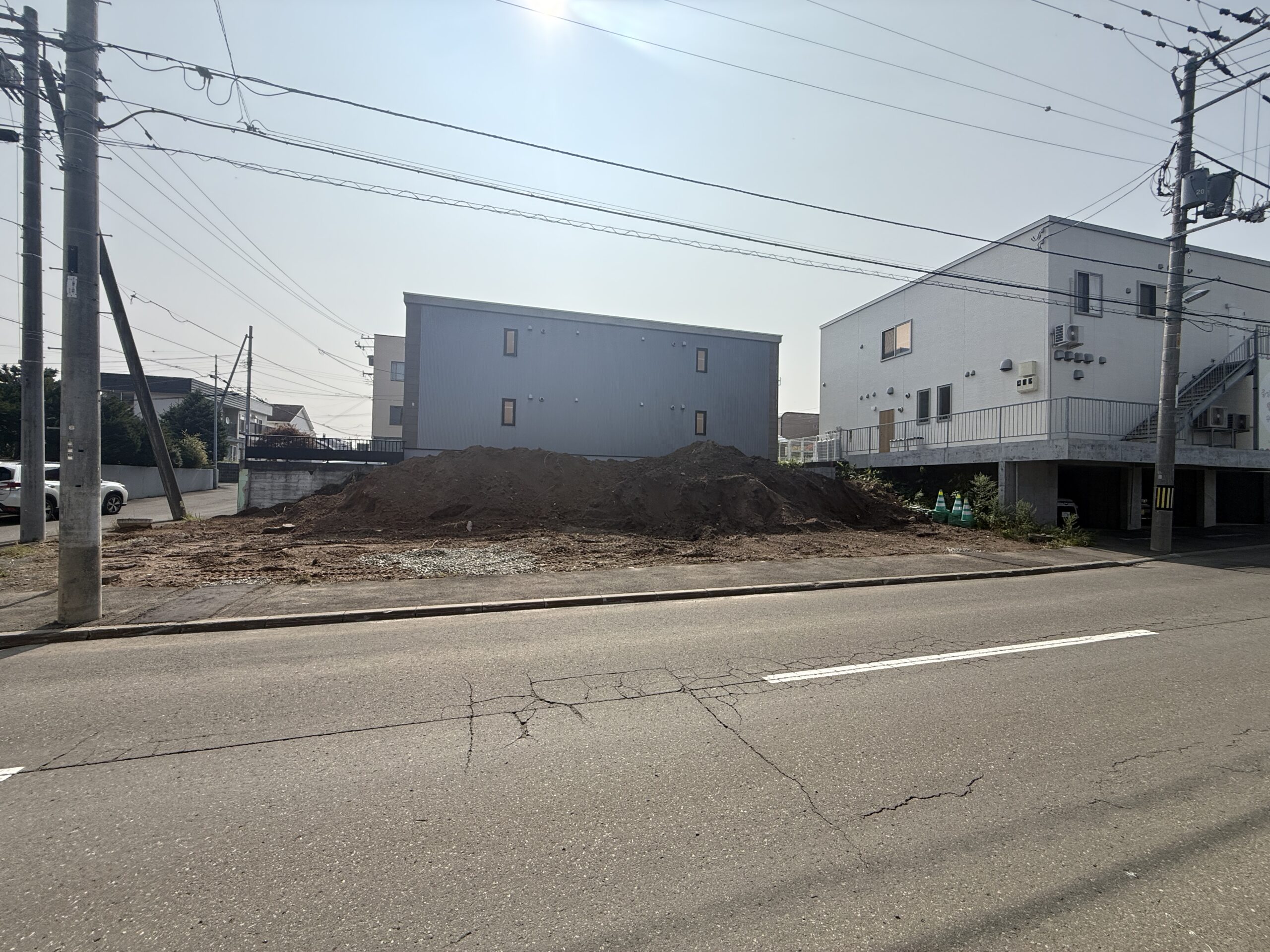 現地写真 北西側道路幅9.64m